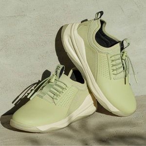 NWT WOMEN'S Go Clove Sage size 9.5